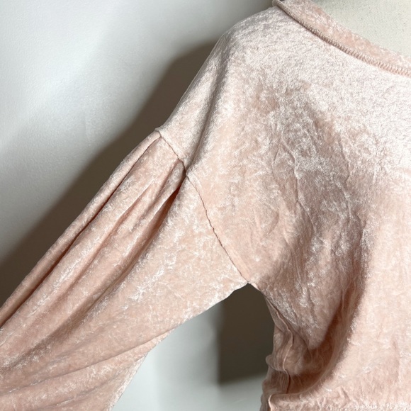 FREE PEOPLE We The Free Milan Crushed Pink Velvet Pleated Sleeve Sweater XS - Picture 3 of 7
